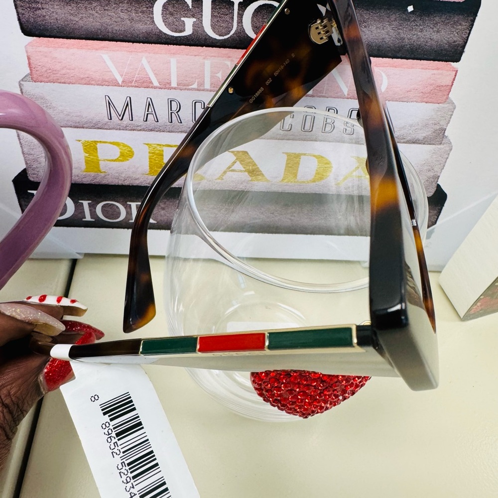 Gucci Brown Rectangular Sunglasses - image 10